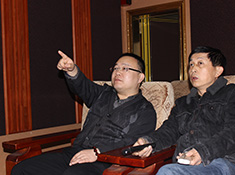 清华大学教授到公司指导